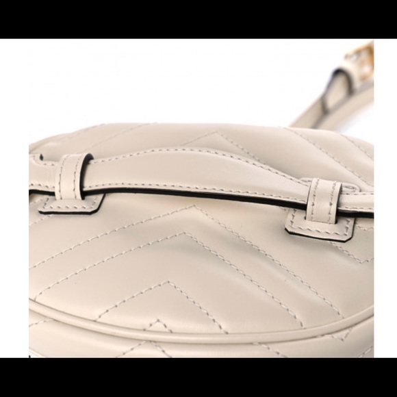 Adorable ! Gucci bucket mini backpack💕 - Picture 2 of 5